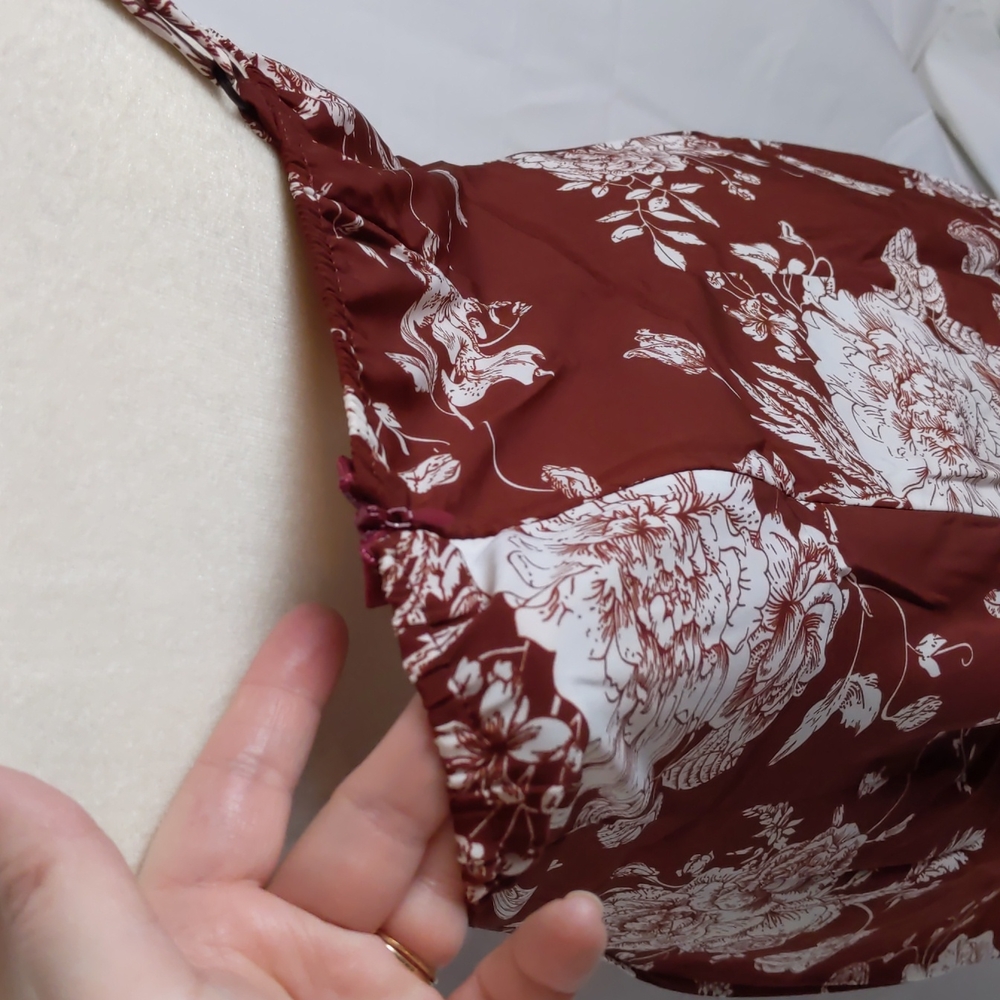 🆕 FLORAL Cowl Neck Burgundy Dress with Back Slit / Medium - Picture 7 of 8